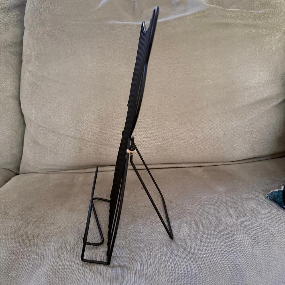 Kikkerland Cat Book Stand Black Metal Cookbook Recipe Holder NEW in Box